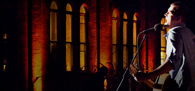 cat earthmovers boots