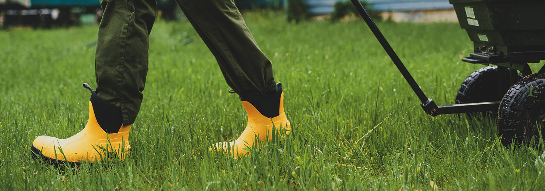 caterpillar stormer boots
