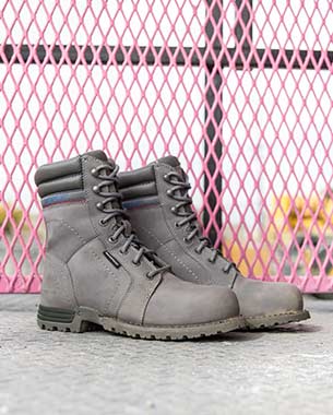 tekkie town cat boots